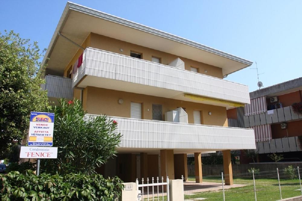 Condominio Fenice Бибионе Экстерьер фото